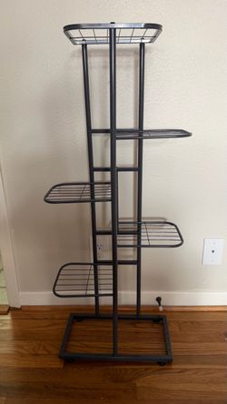 Metal plant stand/ Metal stand
