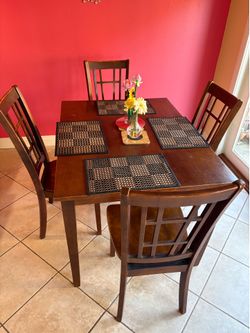 5 piece wooden dining table set