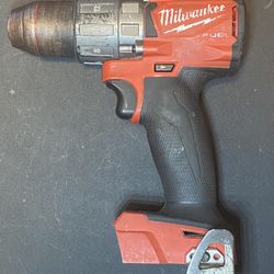 Milwaukee M18 FUEL 18V Lithium-Ion Brushless Cordless 1/2 in. Drill/Driver 