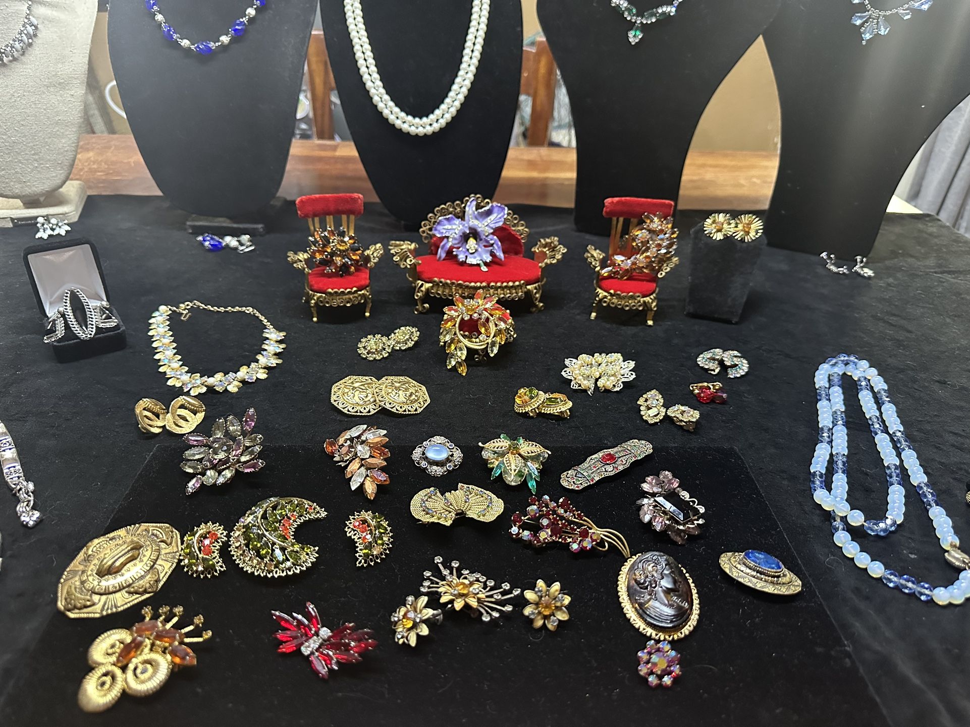 VINTAGE JEWELRY LOT!!!!!