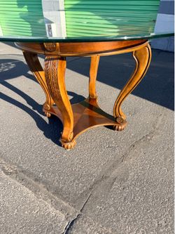 Round brown wood table
