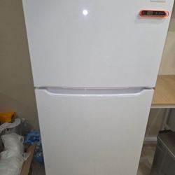 Refrigerator Frigidare 