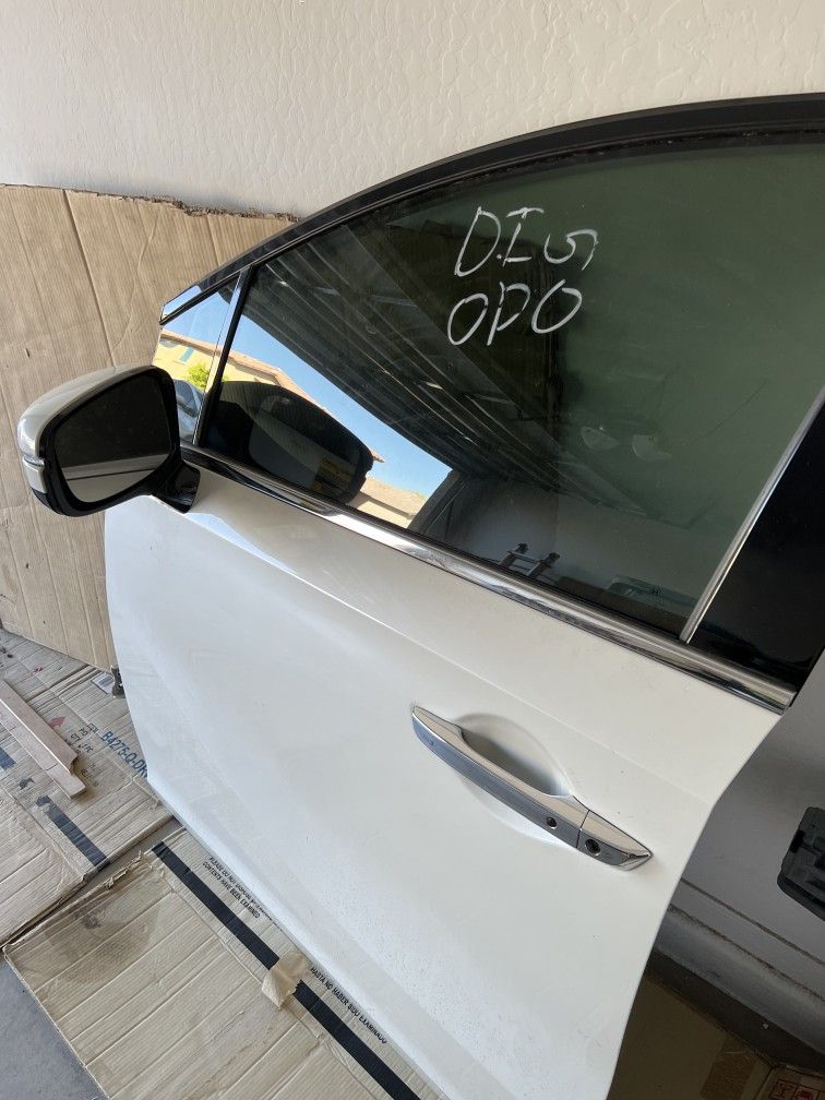 2018-2024 Honda Odyssey Driver Side Door