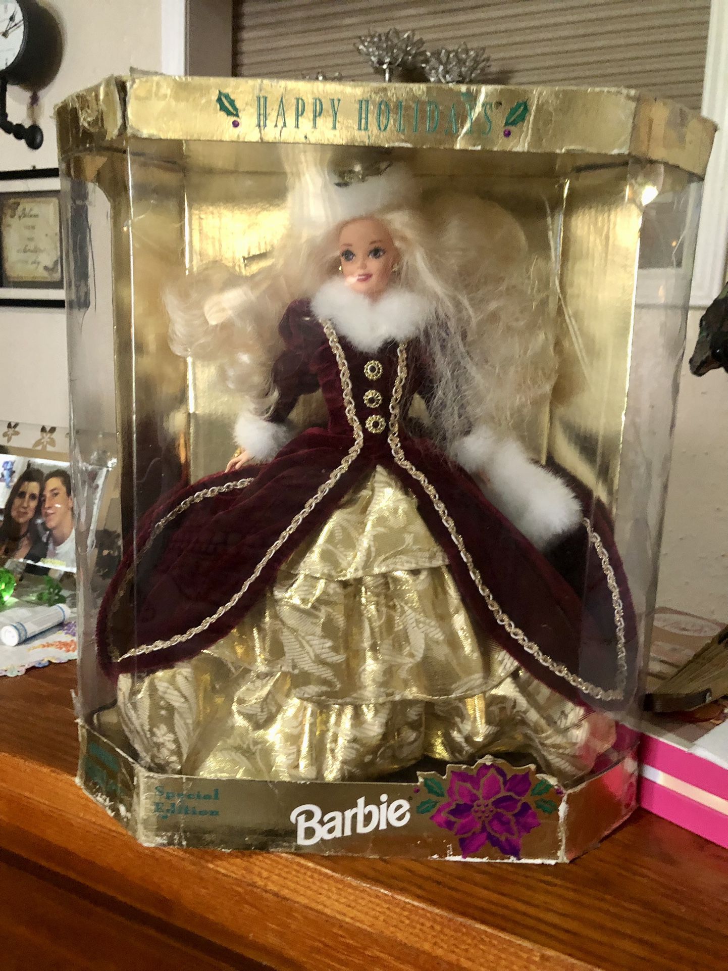 1996 Happy Holidays Barbie Special Edition. NIB