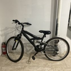 24 Next PX 4.0 Unisex Mountain Bike with Full Suspension Black for Sale in Queens NY OfferUp