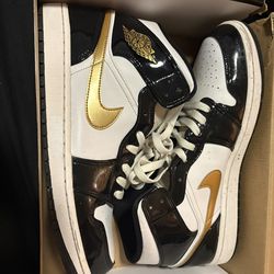 Air Jordan One Mid SE, Size 11.5