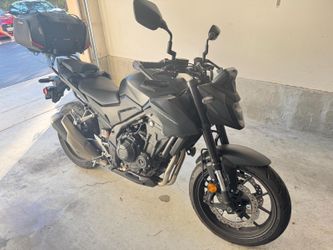 2024 Honda CB500F – 3,061 Miles – Excellent Condition