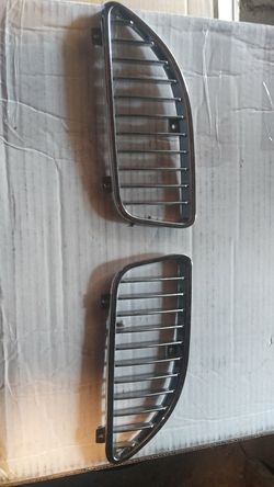 Chrome Pontiac grand am front grill.