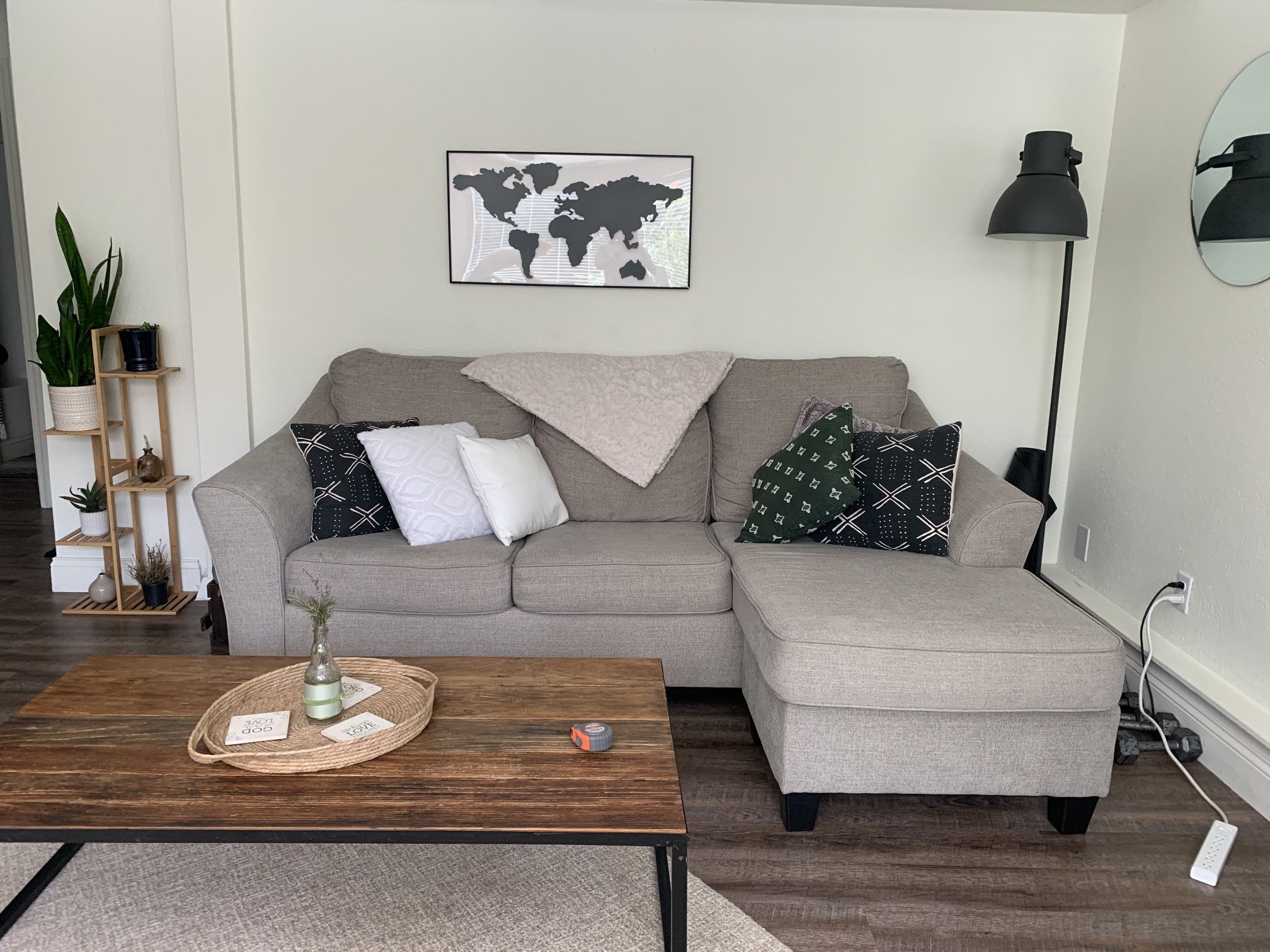 Sectional Hide a bed sleeper couch with Delivery 