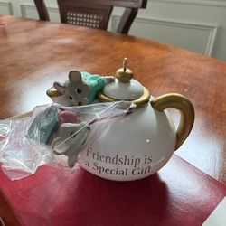 Hallmark, Keepsake Ornament tea for two