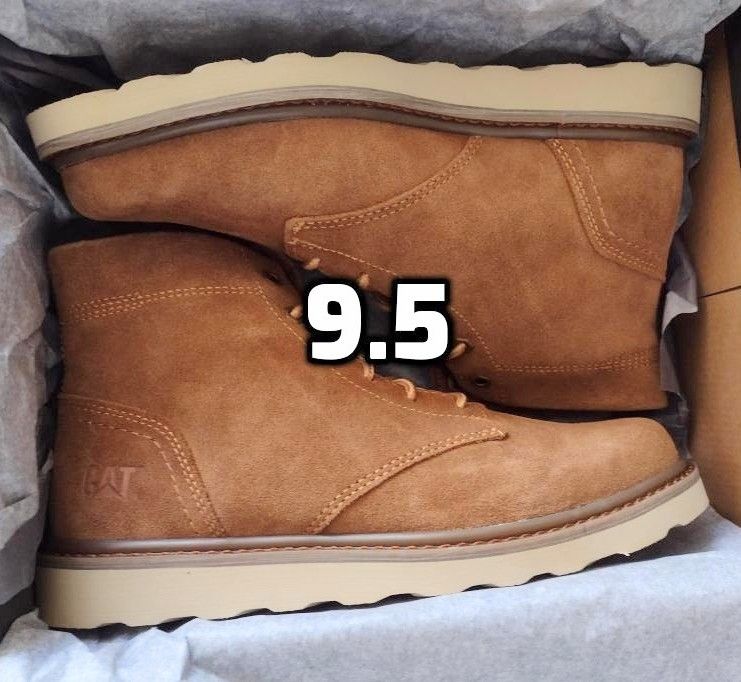 New Men's Caterpillar Boots, Brown, Size 9.5