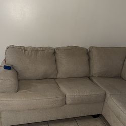 ✨ Cream/Tan Sectional Sofa – $300 (OBO) ✨