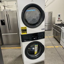 Electrolux Washer And electric Dryer Steam 4.5 Cubic Feet Brand New One Receipt For 90 Days Warranty 