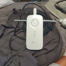 Tp-Link Wi-Fi Range Extender For Sale 