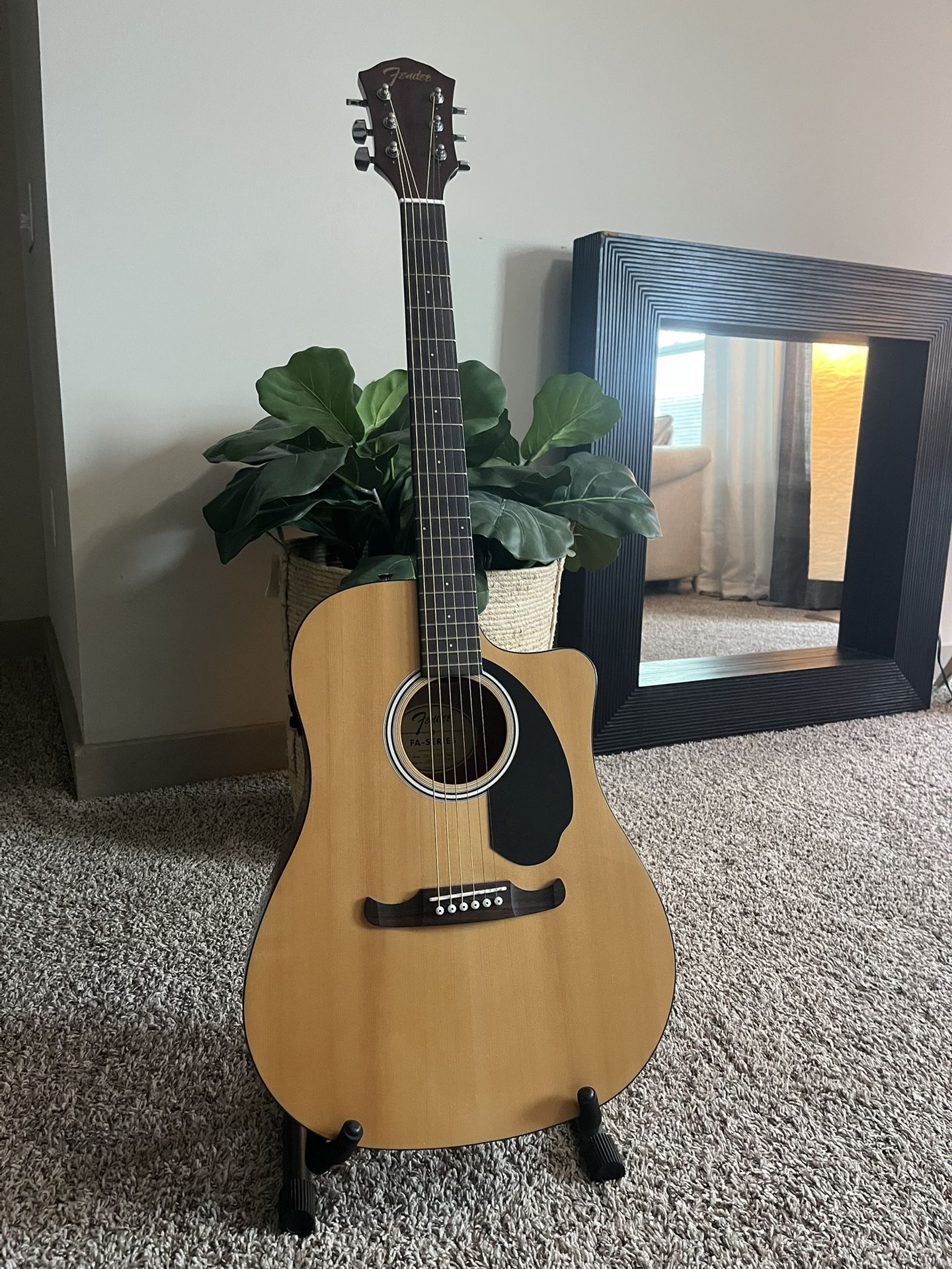 Guitar Electro - Acoustic With Stand