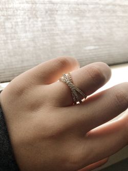 3 European gold rings