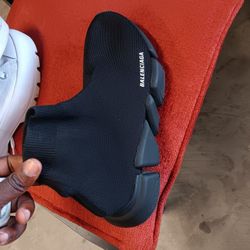 Title:
Balenciaga Speed 2.0 Sneakers – US 8 – Excellent Condition