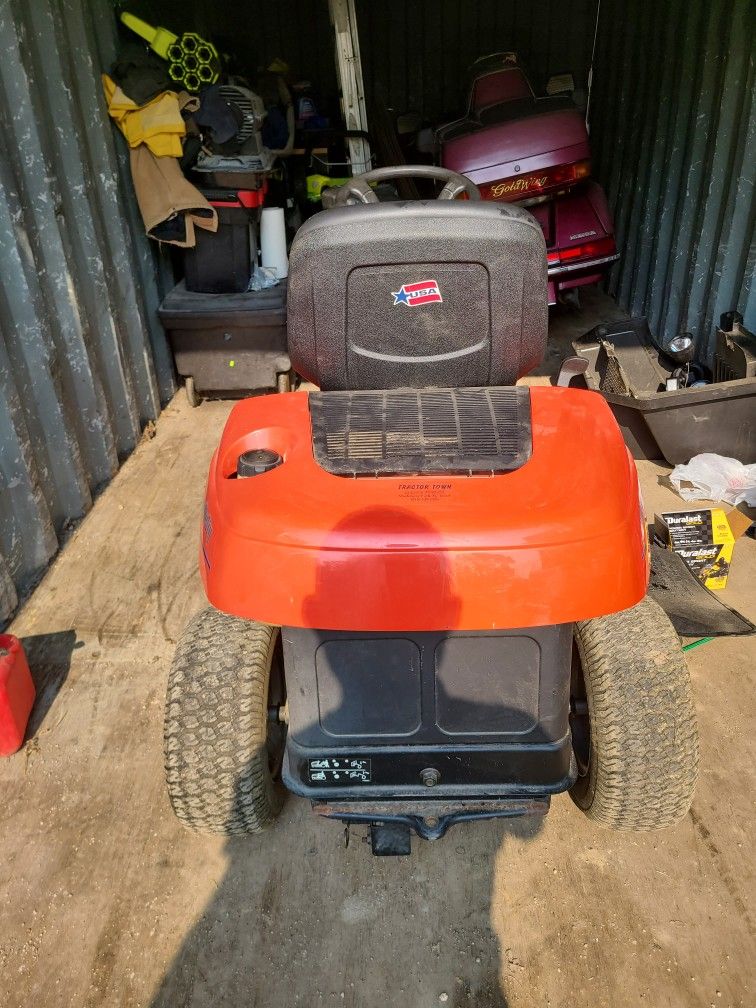 Simplicity Coronet Lawnmower