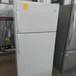 Frigidaire White Top Freezer Refrigerator Free Local Delivery 