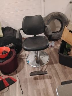 Barber chair