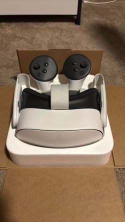 VR Meta Quest 3S $220 OBO