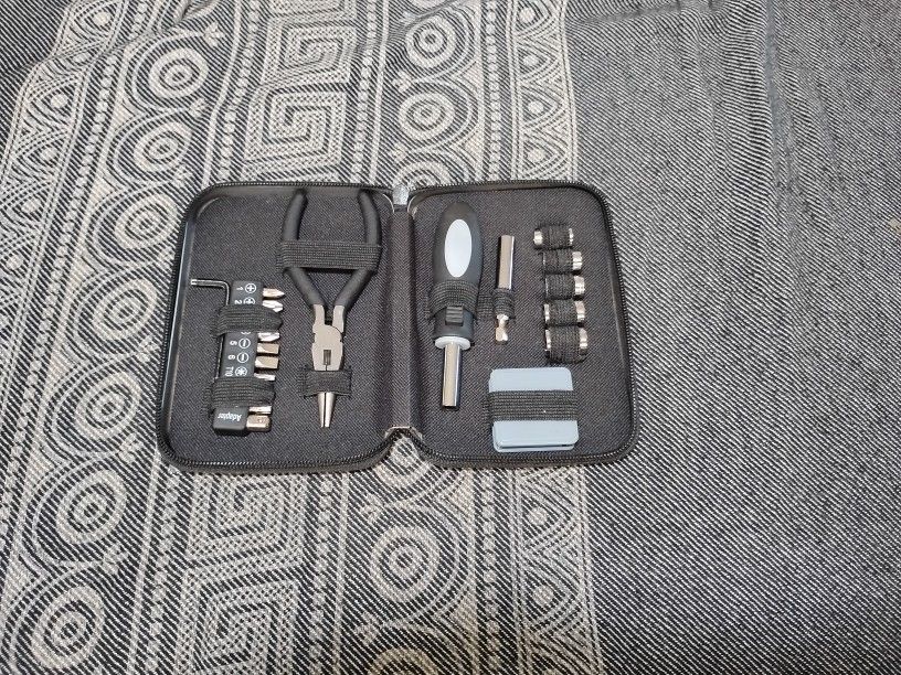 Utility Small Gray Case