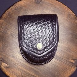 Aker 500 Handcuff Case, Leather Black Basket w/ Chrome Snap Weave Round