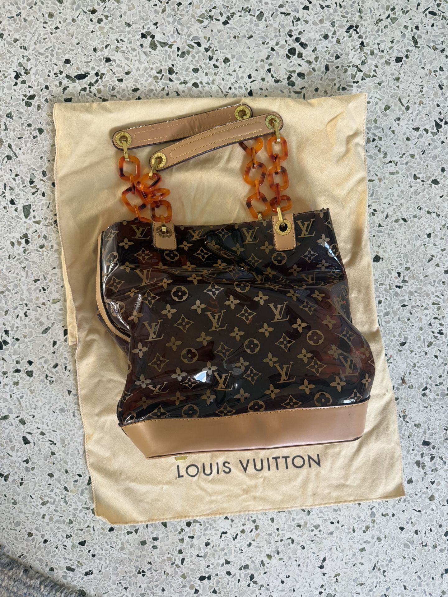 Louis Vuitton 