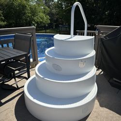 Pool Wedding Cake Steps 