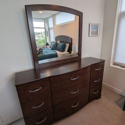 Full Size Bedroom Dresser With Mirror