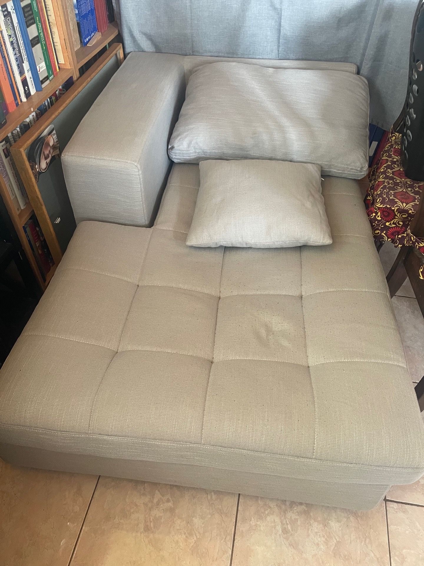 1/2 Sectional Coach