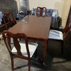 Dinning Table $219