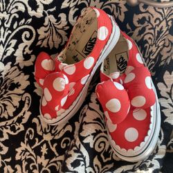 Minnie Mouse Vans Women Size 5