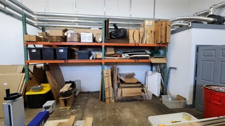 Pallet racking industrial shelves