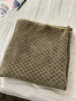 52”x52”Diamond Pattern Brownish-Green soft Fabric