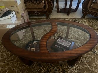 3 pieces coffee and end tables set