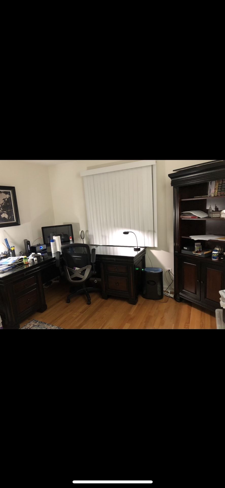 Desk with Chair / Bookshelf 