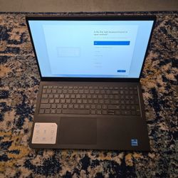 Dell Inspiron 15, 15"