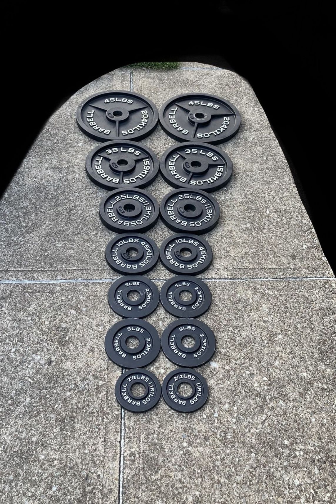 255lbs Full Set of Olympic 2” weight plates weights plate for barbell bar dumbbell 255 lb lbs 255lb 45lb 35lb 25lb 45lbs CAP brand