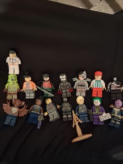 Lego marvel and DC minifigs