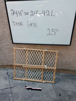 Door gate