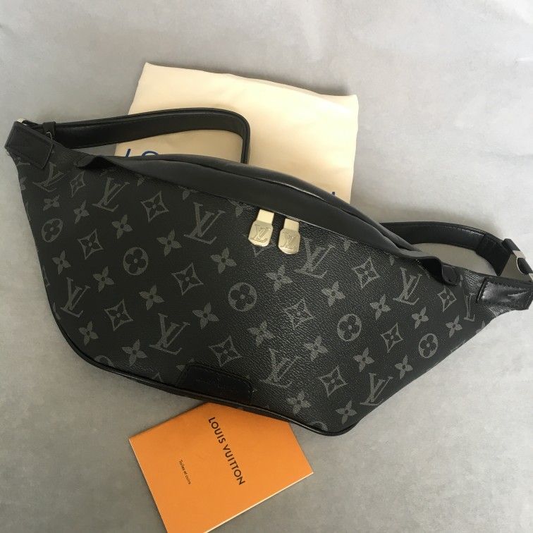 Louis Vuitton Monogram Eclipse Discovery Bumbag PM Body Bag