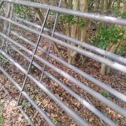 Two Door Ranch For 100