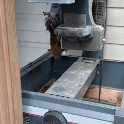 Sear's Electronic Radial Saw .