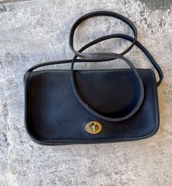 Vintage Coach Black Authentic Wristlet Auction