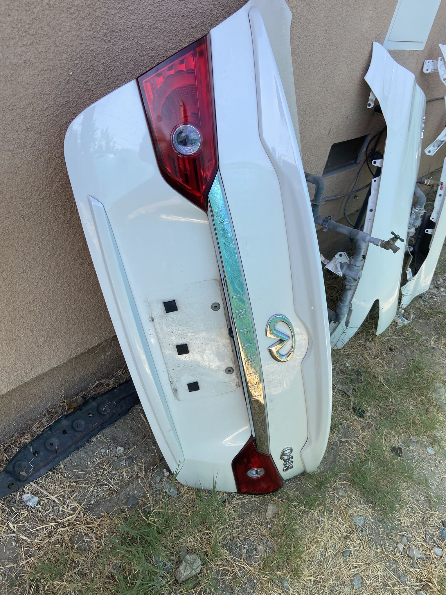 Q50 Trunk