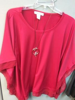 Red poncho with silver necklace set
