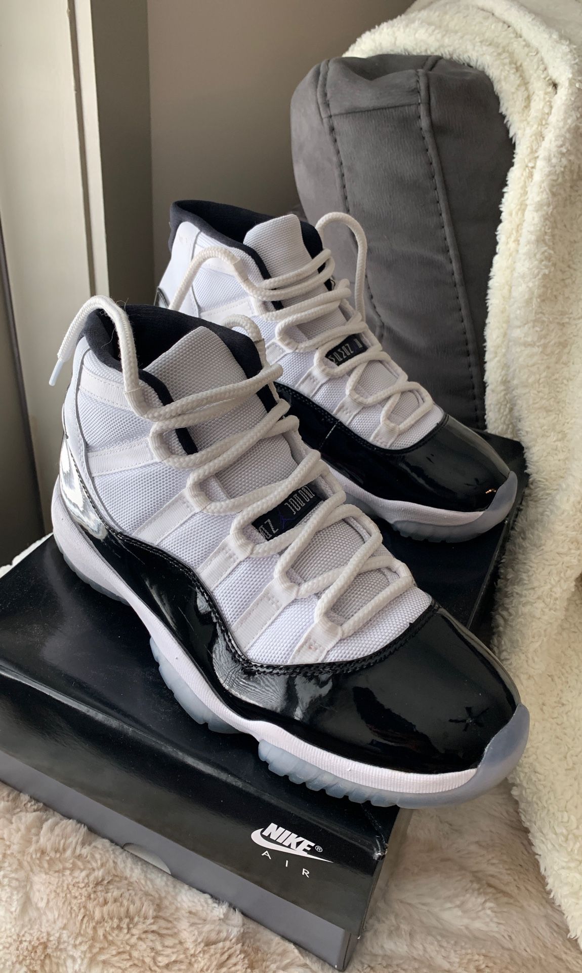 Concord 11 Size 9