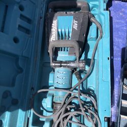 MAKITA AND BOSCH JACK HAMMER 