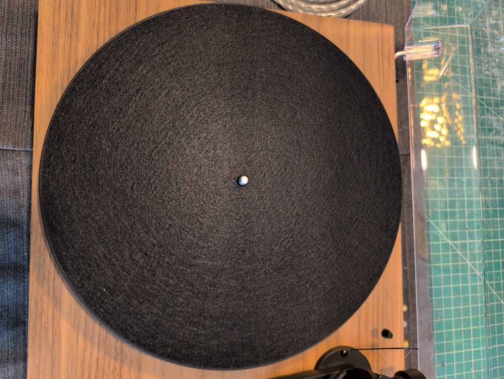 Pro-ject Debut Evo 2 Turntable 